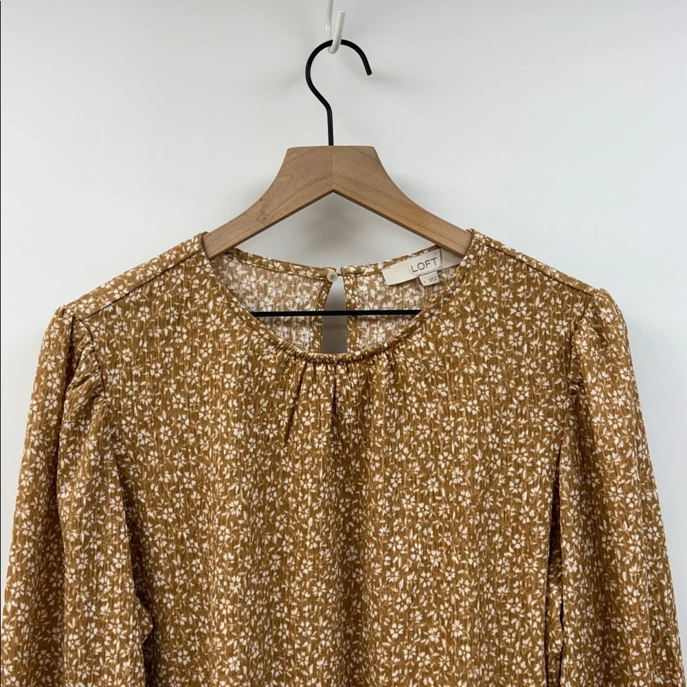 Ann Taylor LOFT Floral Woven Gauze Puff Sleeve Peasant Popover Blouse Tan Large